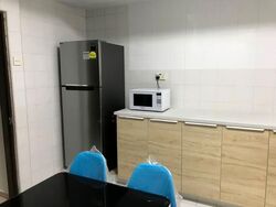 International Plaza (D2), Apartment #569142481